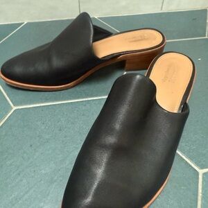 Soludos Elegant Black Leather Mules